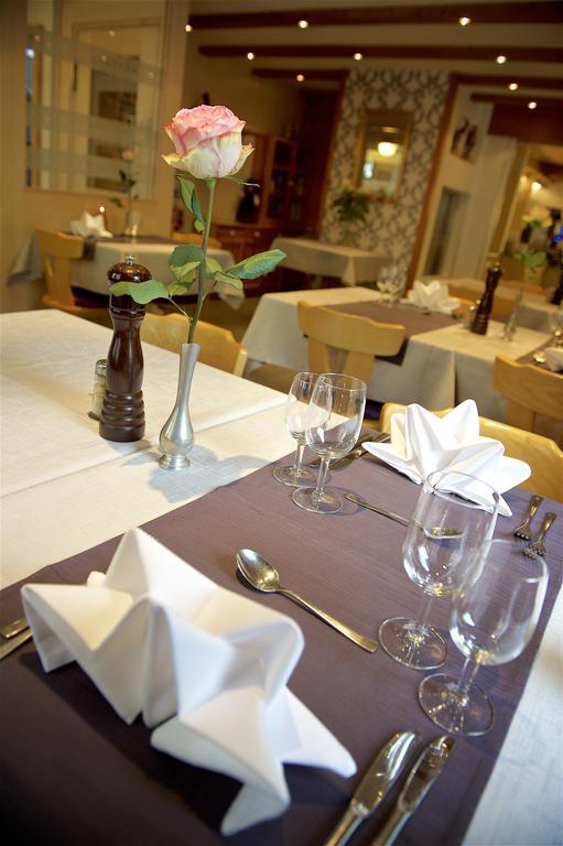 Alpenrose Hotel Zermatt Bagian luar foto