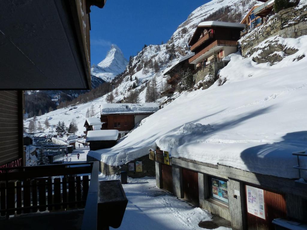 Alpenrose Hotel Zermatt Bagian luar foto