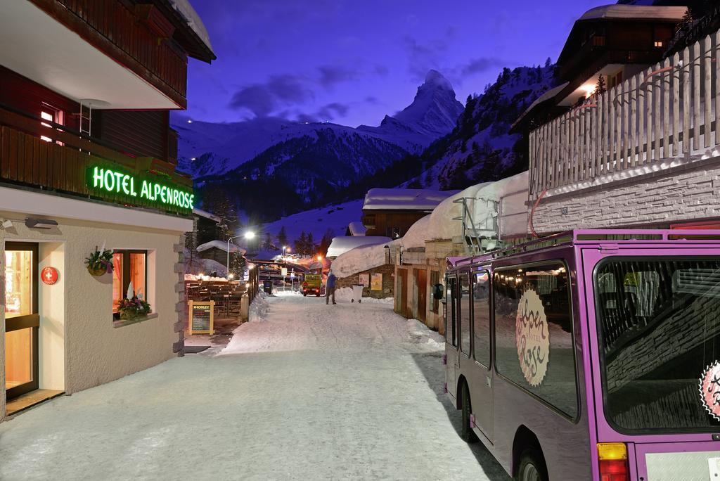 Alpenrose Hotel Zermatt Bagian luar foto