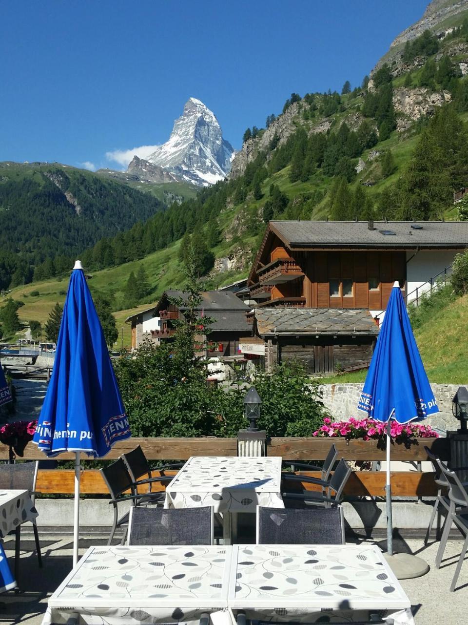 Alpenrose Hotel Zermatt Bagian luar foto