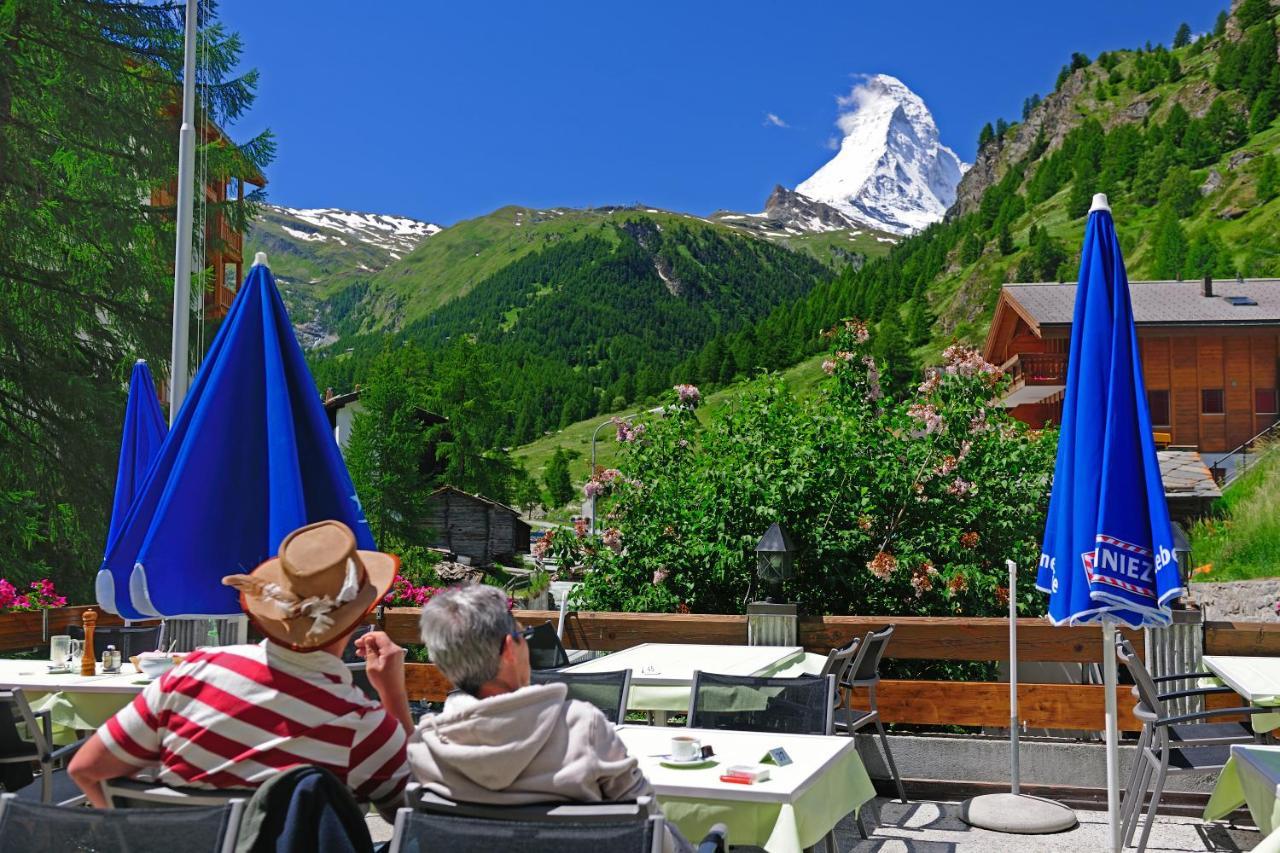 Alpenrose Hotel Zermatt Bagian luar foto